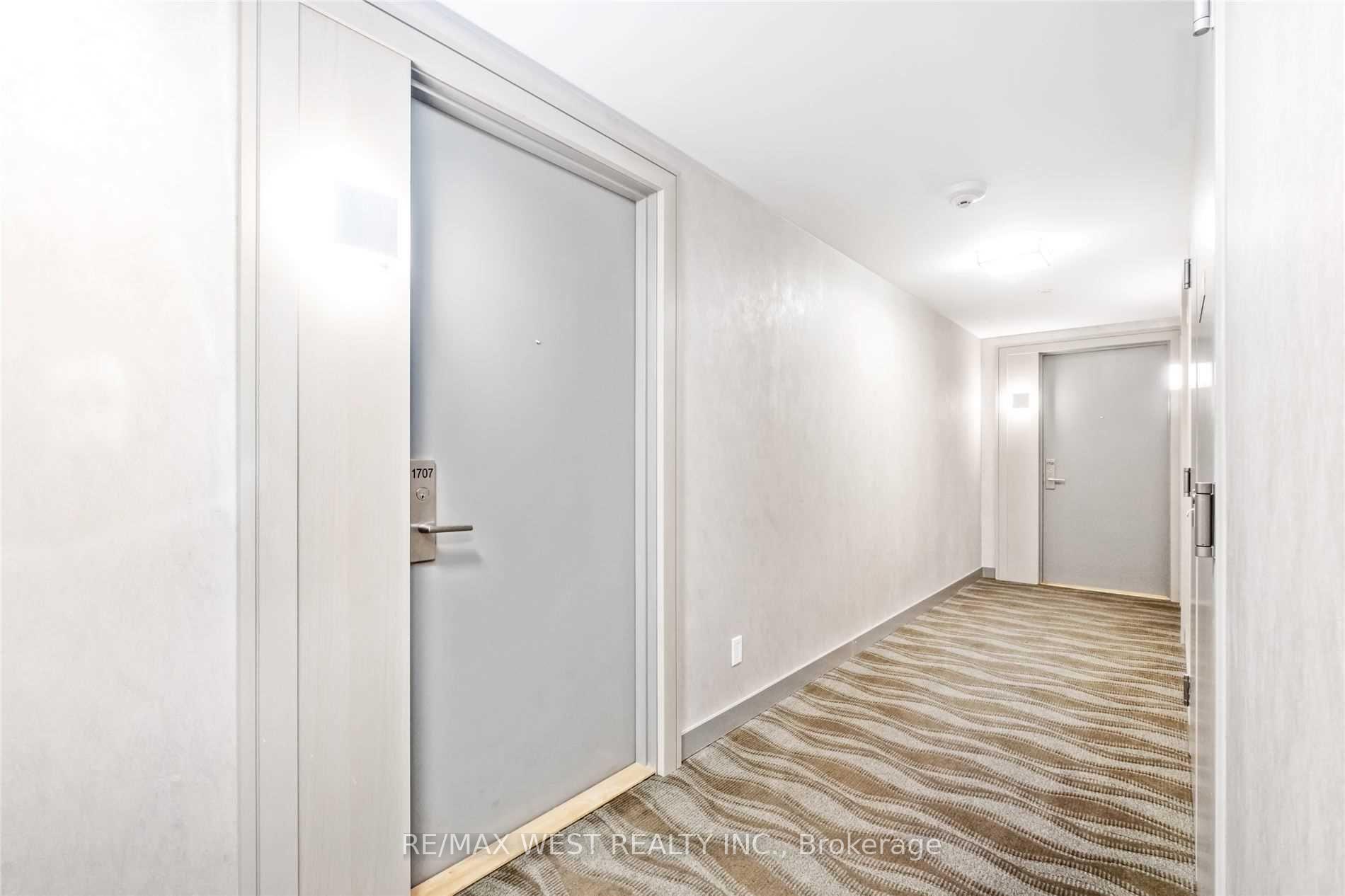 1 Bedroom Condo at 56 Annie Craig,  Toronto For sale