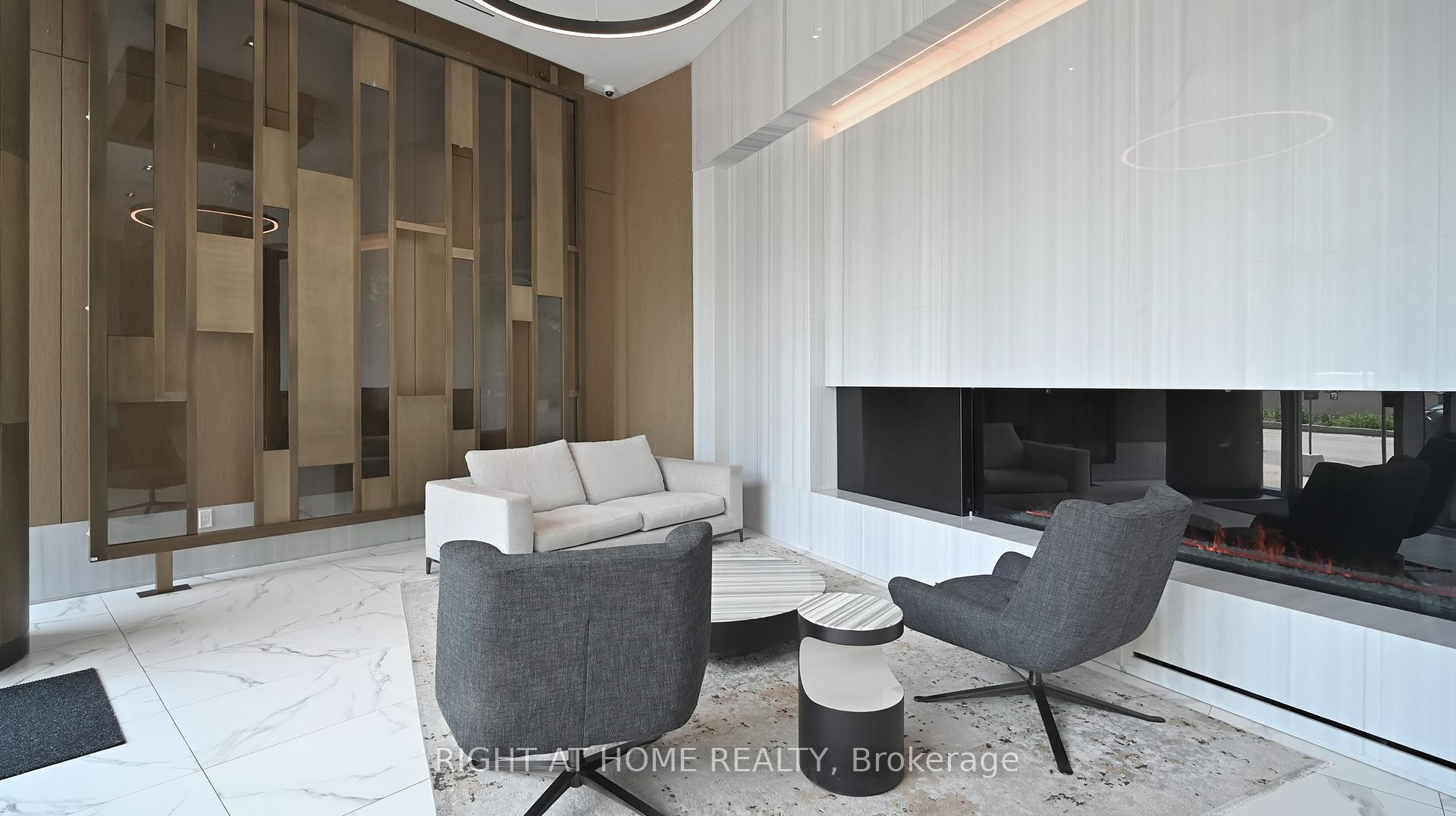 2 Bedrooms Condo at 15 Queens, Toronto For sale