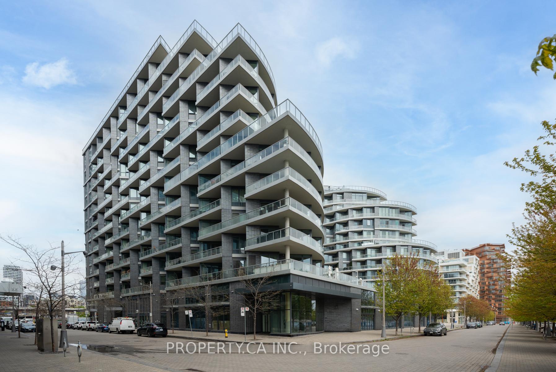 3 Bedrooms Condo at 1 Edgewater, Toronto For sale