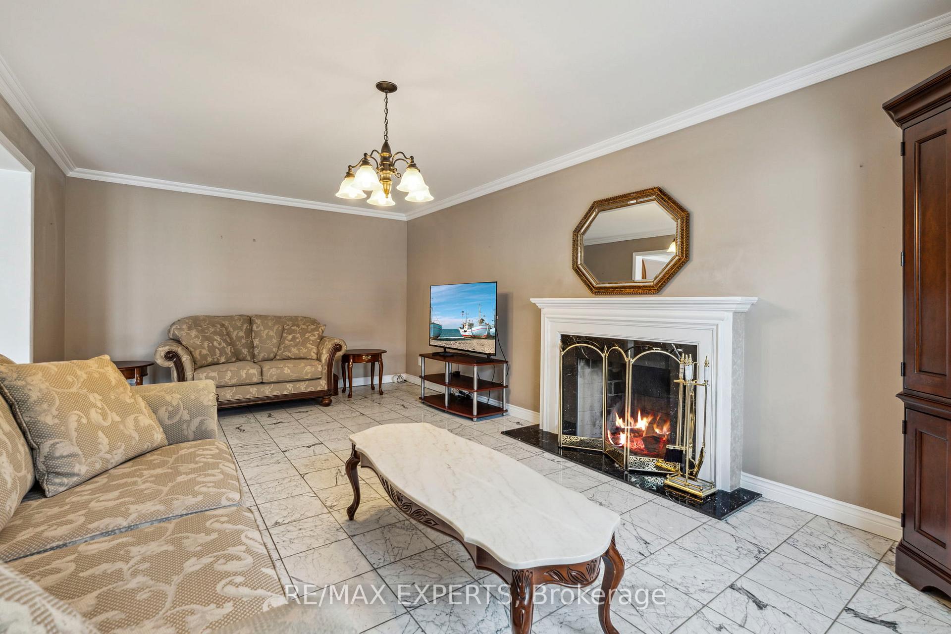 3623 East Park Court