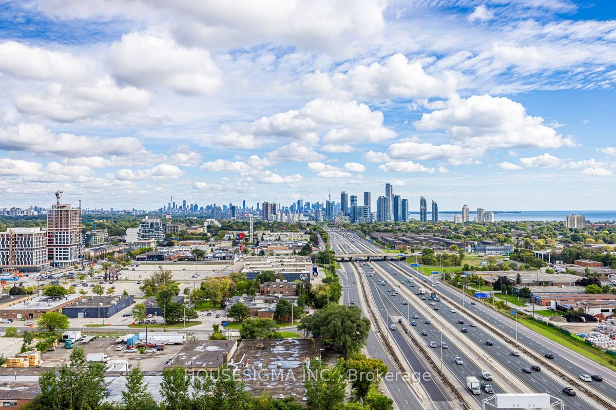 3 Bedrooms Condo at 36 Zorra,  Toronto For sale