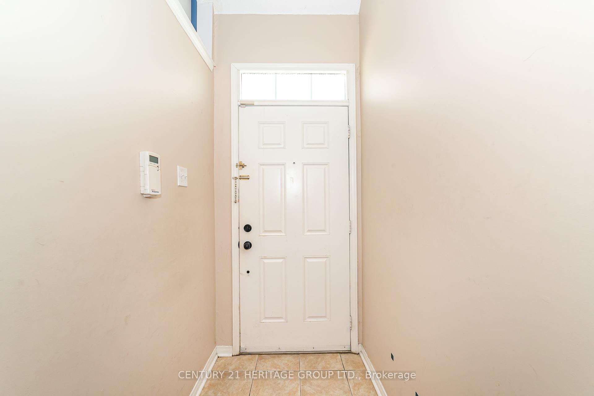 4 Bedrooms Condo at 2780 Eglinton, Toronto For sale