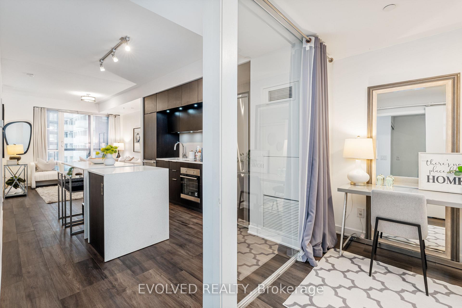2 Bedrooms Condo at 55 Regent Park,  Toronto For sale