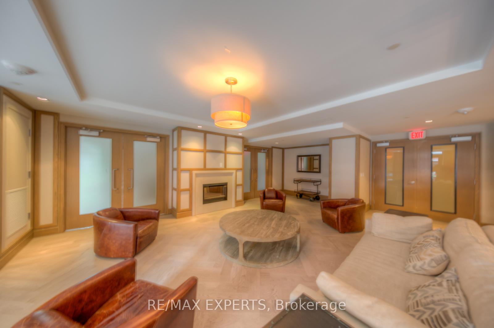 3 Bedrooms Condo at 36 Via Bagnato, Toronto For sale