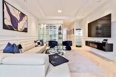 49 Foxbar Road