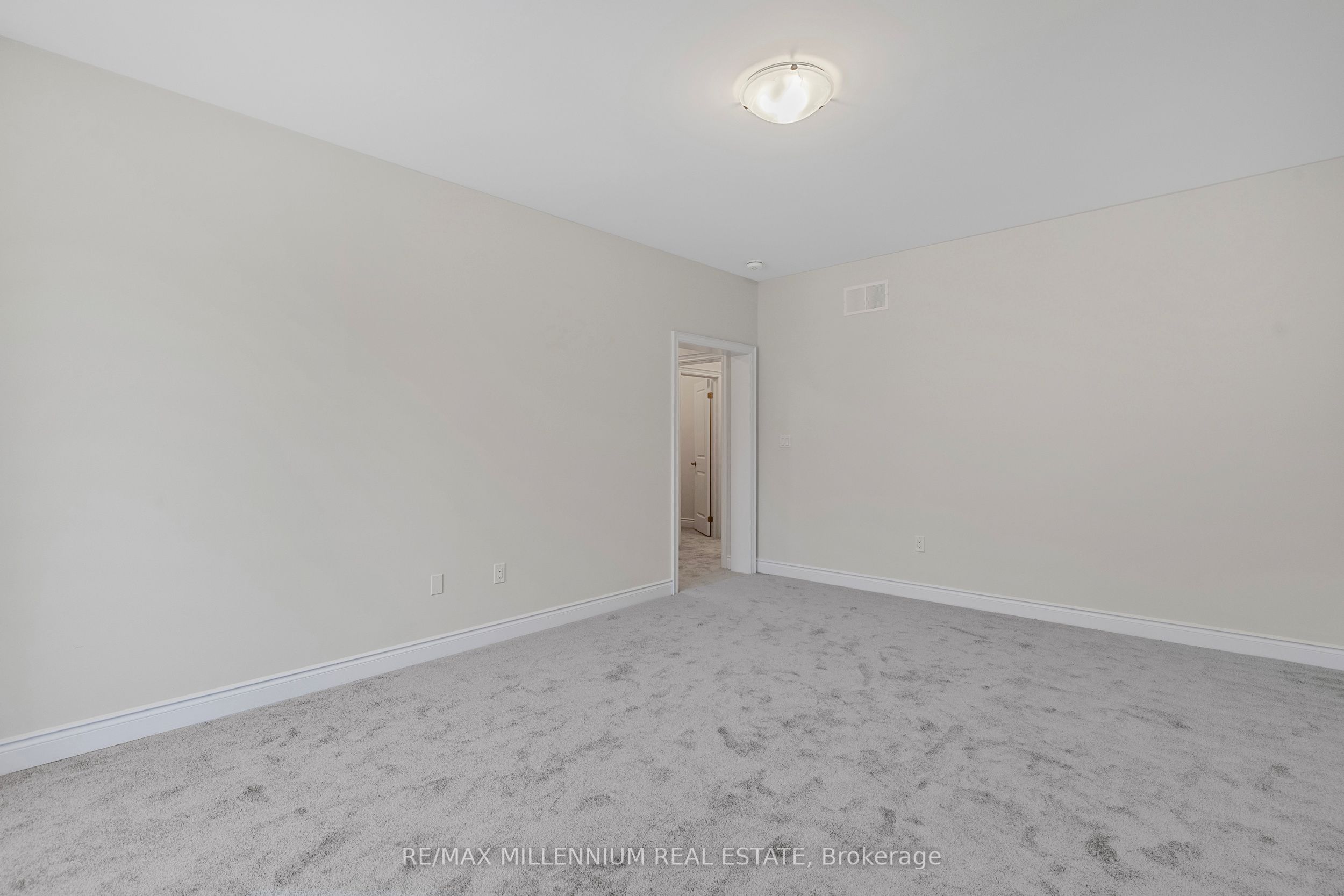 3436 Mosley Gate