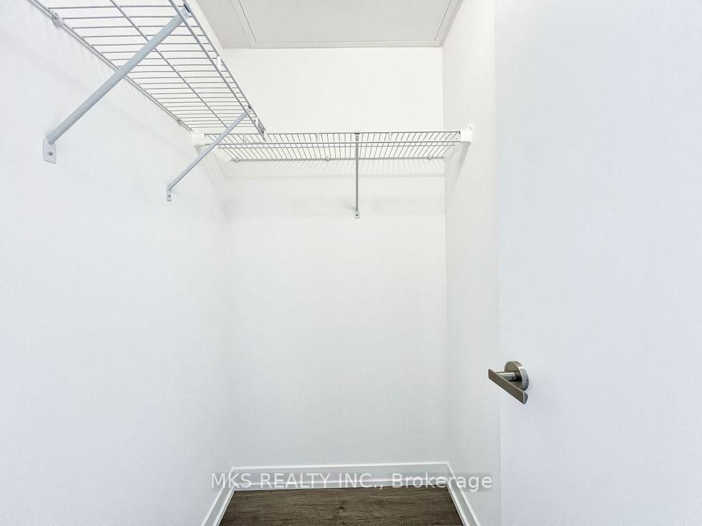 2 Bedrooms Condo at 55 Cooper,  Toronto For sale