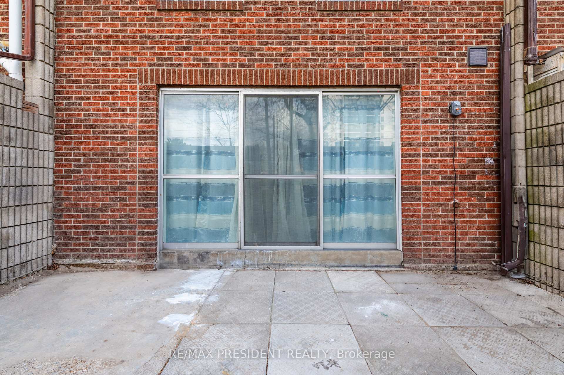 4 Bedrooms Condo at 10 Eddystone,  Toronto For sale