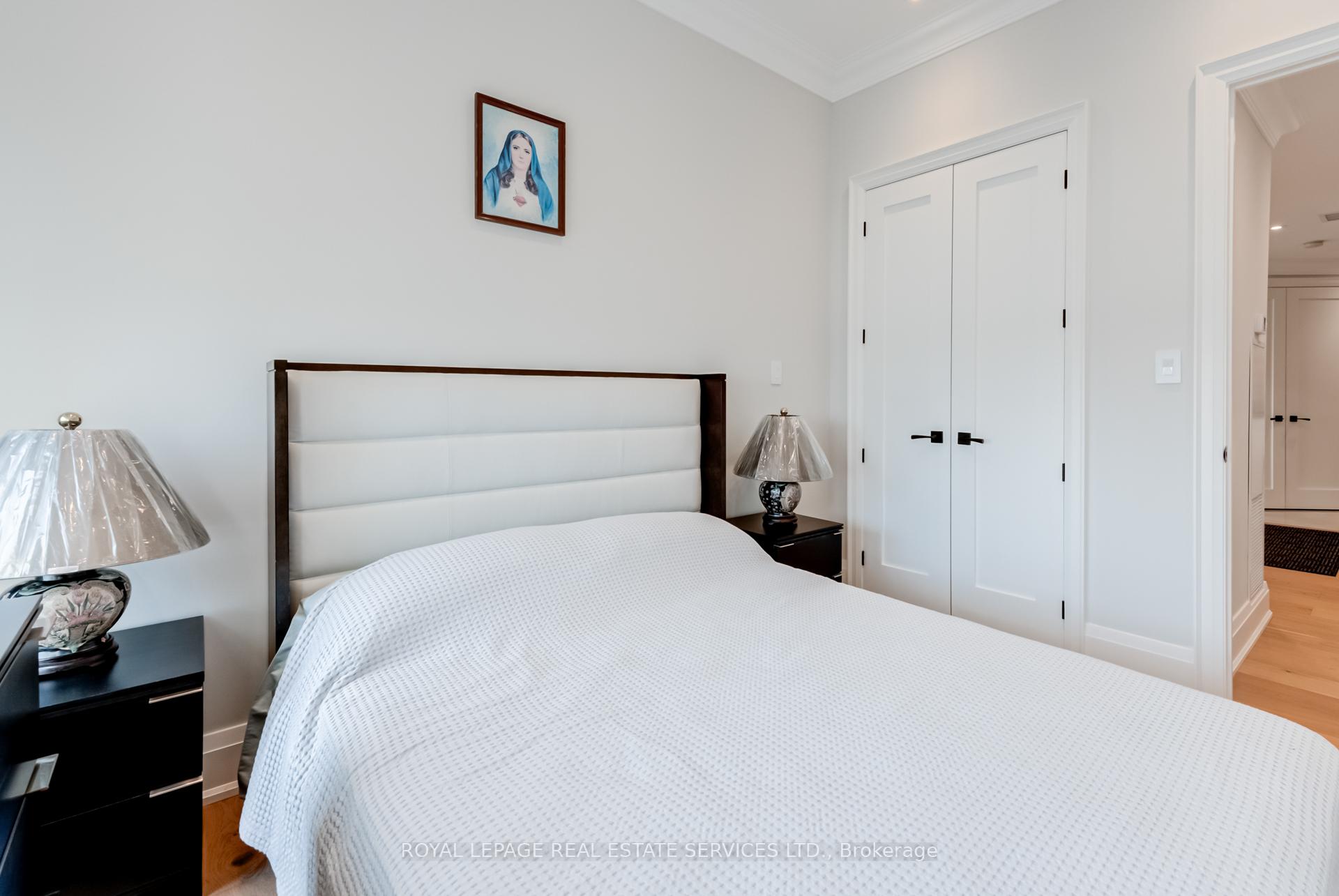 2 Bedrooms Condo at 2045 Lake Shore, Toronto For sale