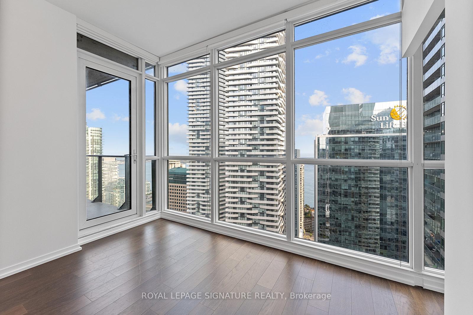 3 Bedrooms Condo at 65 Bremner, Toronto For sale