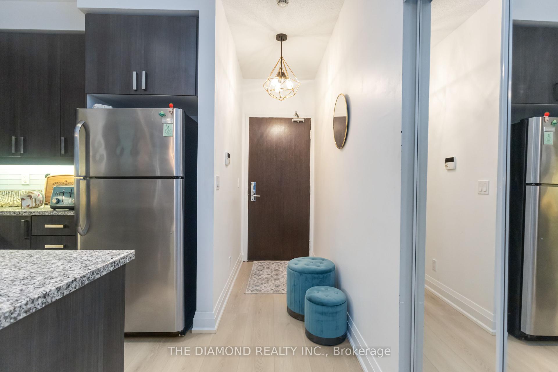 2 Bedrooms Condo at 1185 The Queensway, Toronto For sale