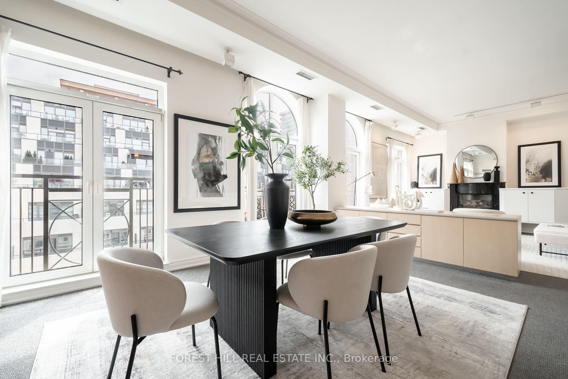 3 Bedrooms Condo at 1 Balmoral, Toronto For sale