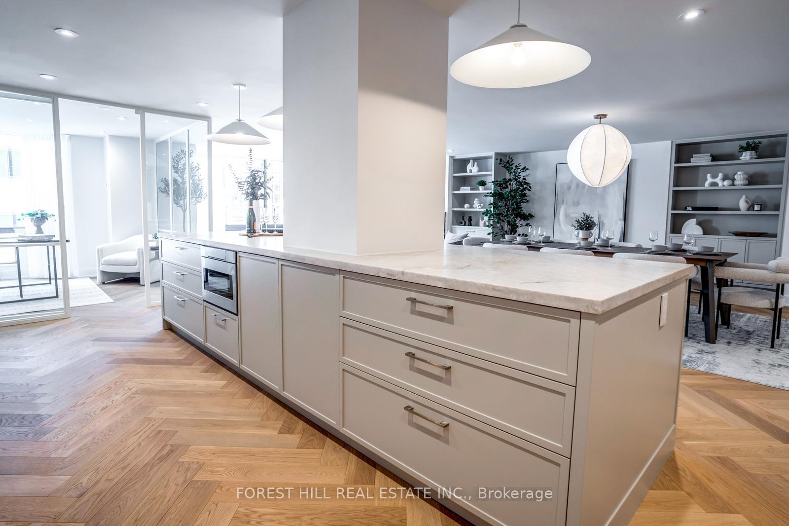 2 Bedrooms Condo at 1166 Bay, Toronto For sale