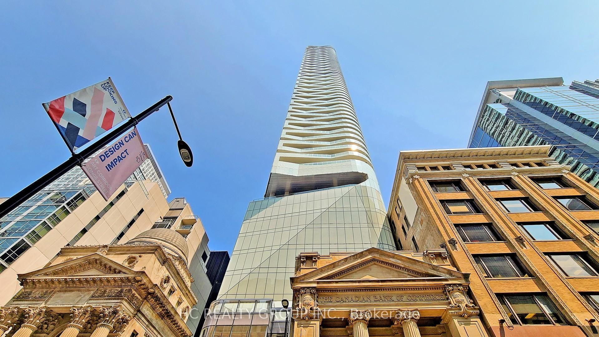 2 Bedrooms Condo at 197 Yonge, Toronto For sale