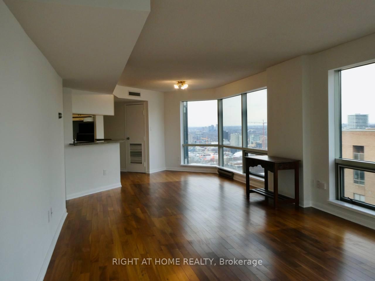 2 Bedrooms Condo at 1001 Bay, Toronto For sale