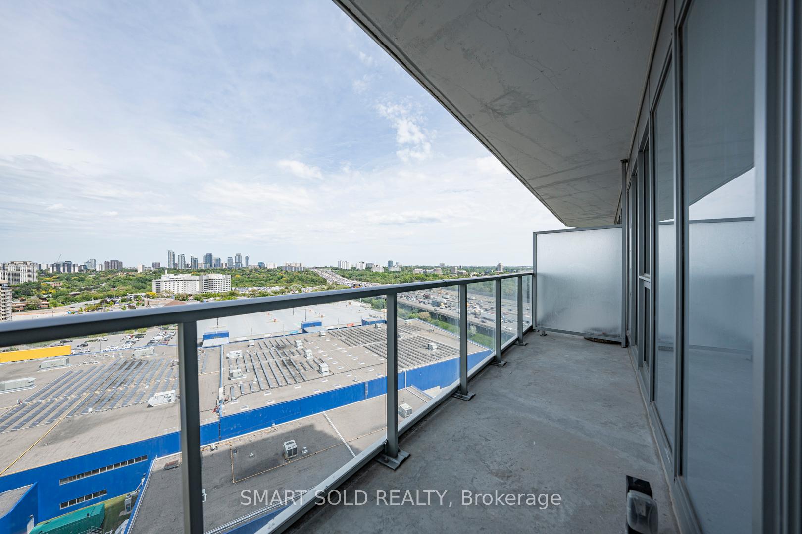 2 Bedrooms Condo at 117 Mcmahon, Toronto For sale
