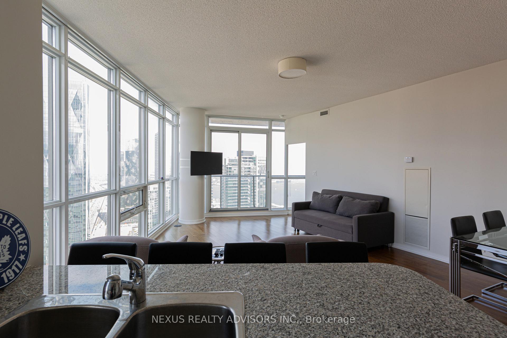 2 Bedrooms Condo at 65 Bremner, Toronto For sale