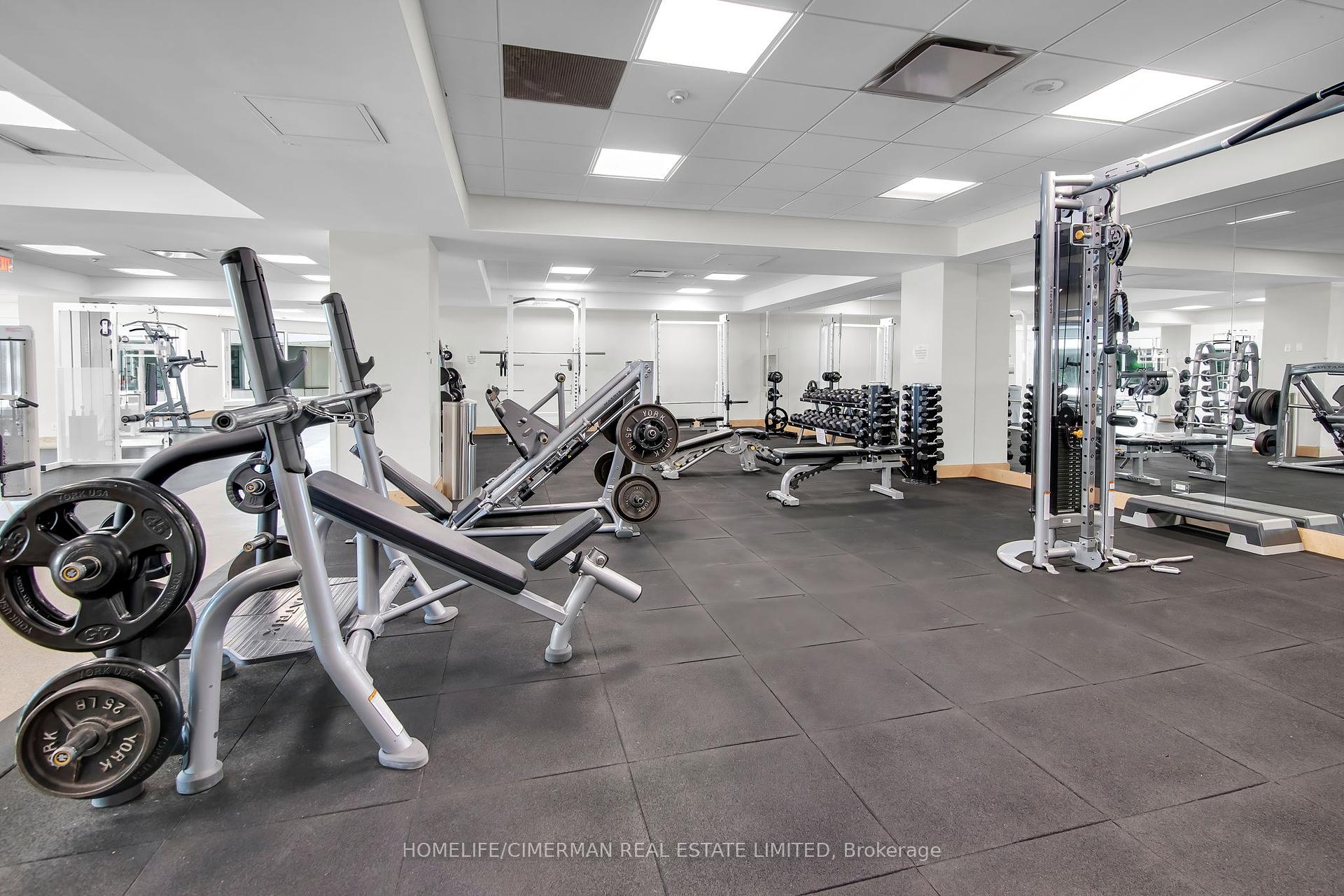 3 Bedrooms Condo at 10 Queens Quay, Toronto For sale