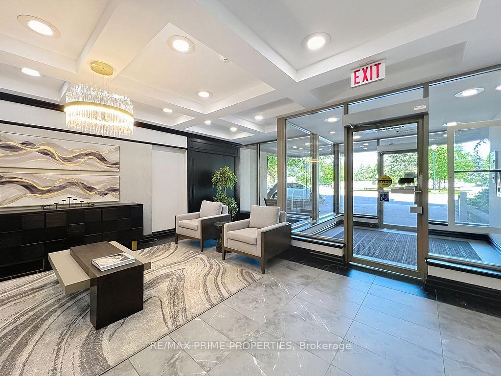 2 Bedrooms Condo at 91 Townsgate, Vaughan For sale