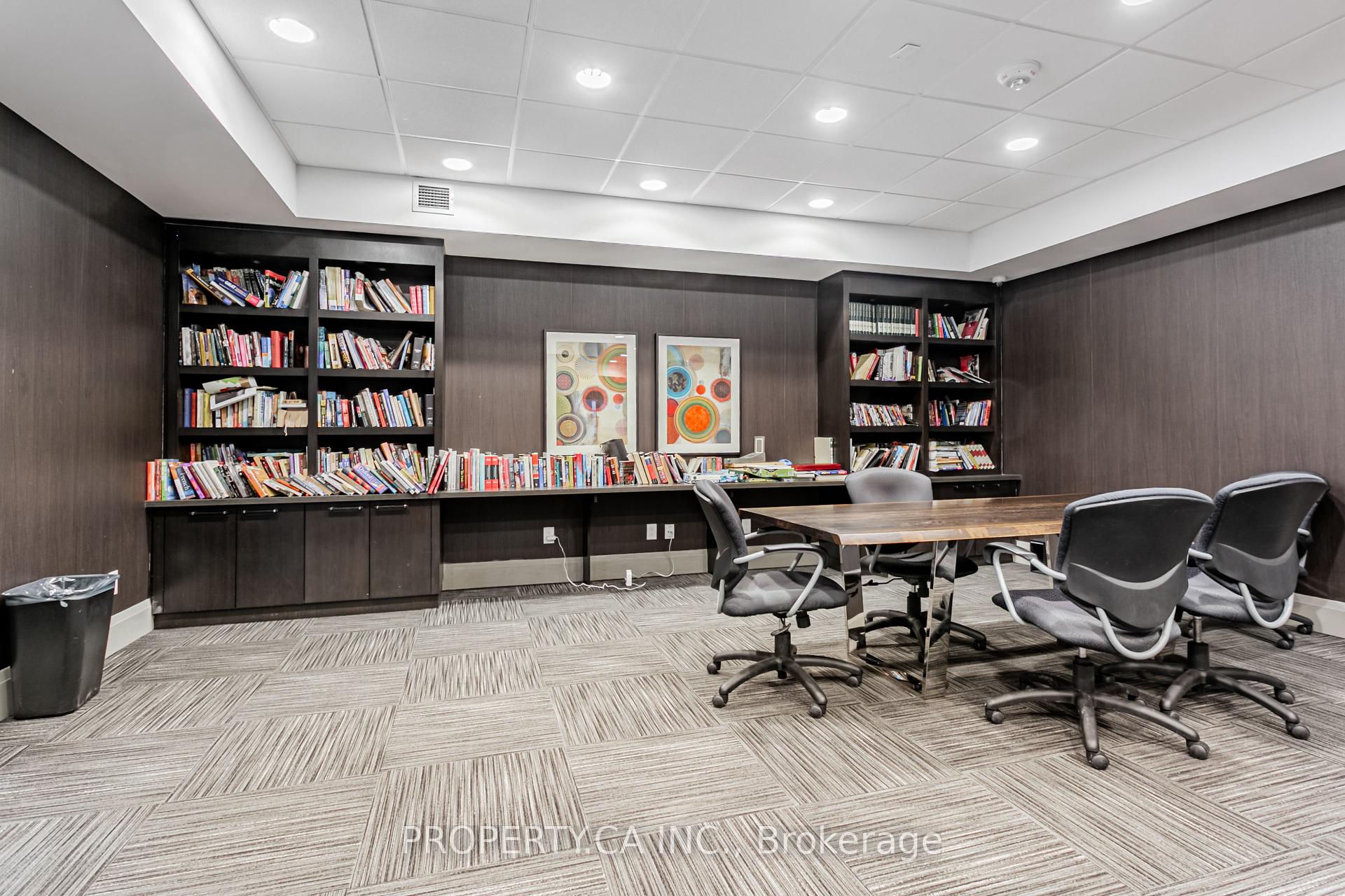 2 Bedrooms Condo at 35 Bastion, Toronto For sale