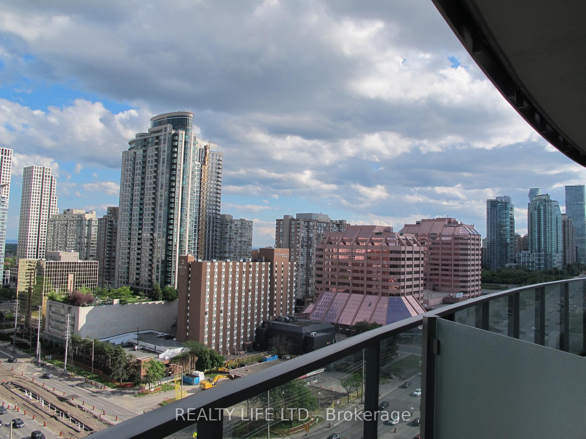 2 Bedrooms Condo at 60 Absolute, Mississauga For sale
