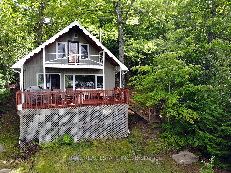 277 W Diamond Lake