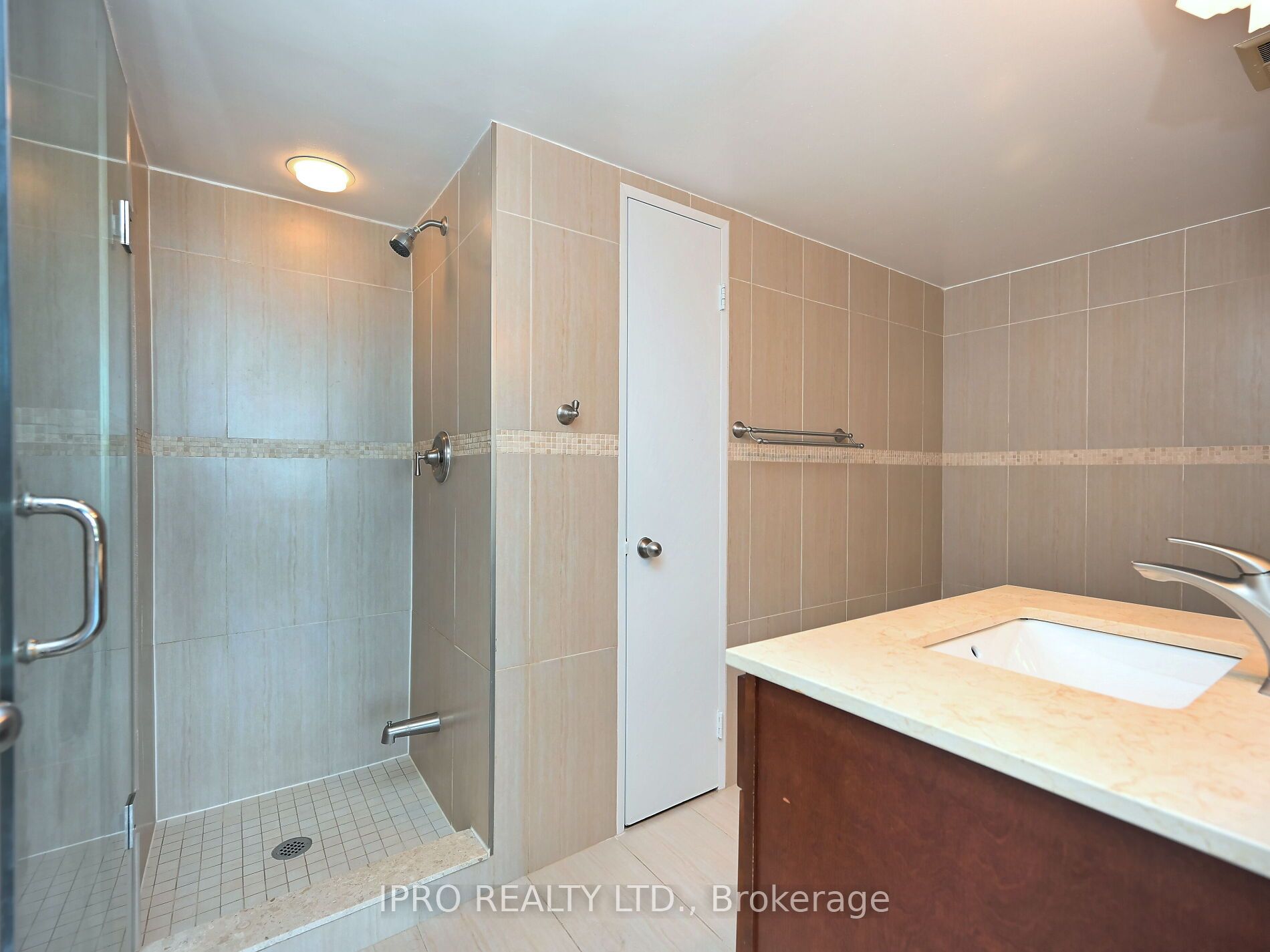 75 King Street E, #PH3