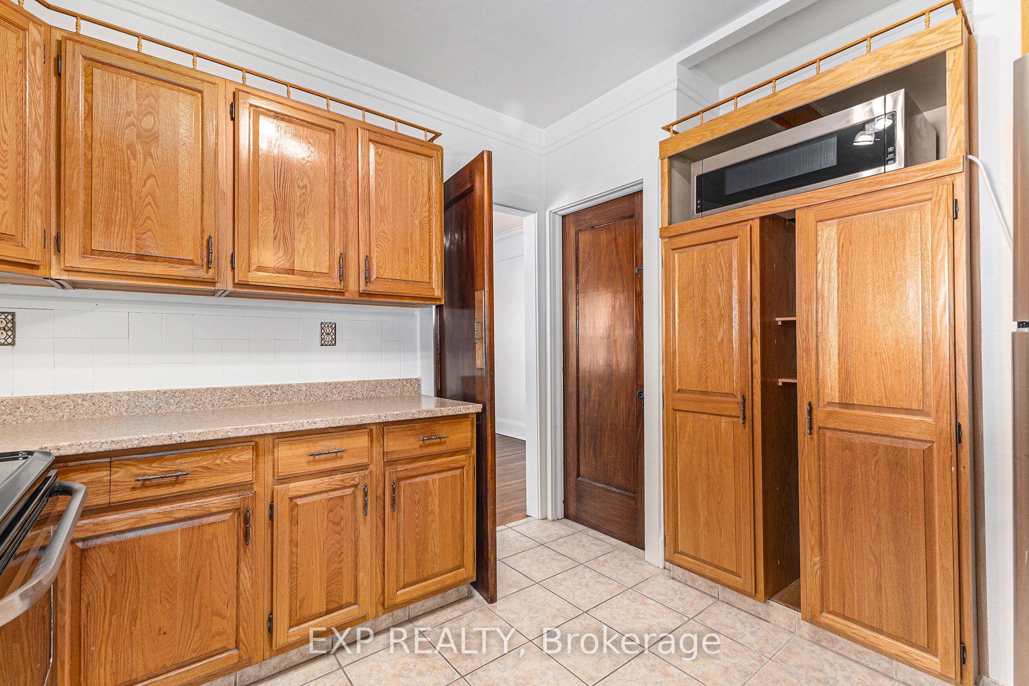 16 Lakeview Terrace, Dows Lake - Civic Hospital and Area 4501 - Dows Lake