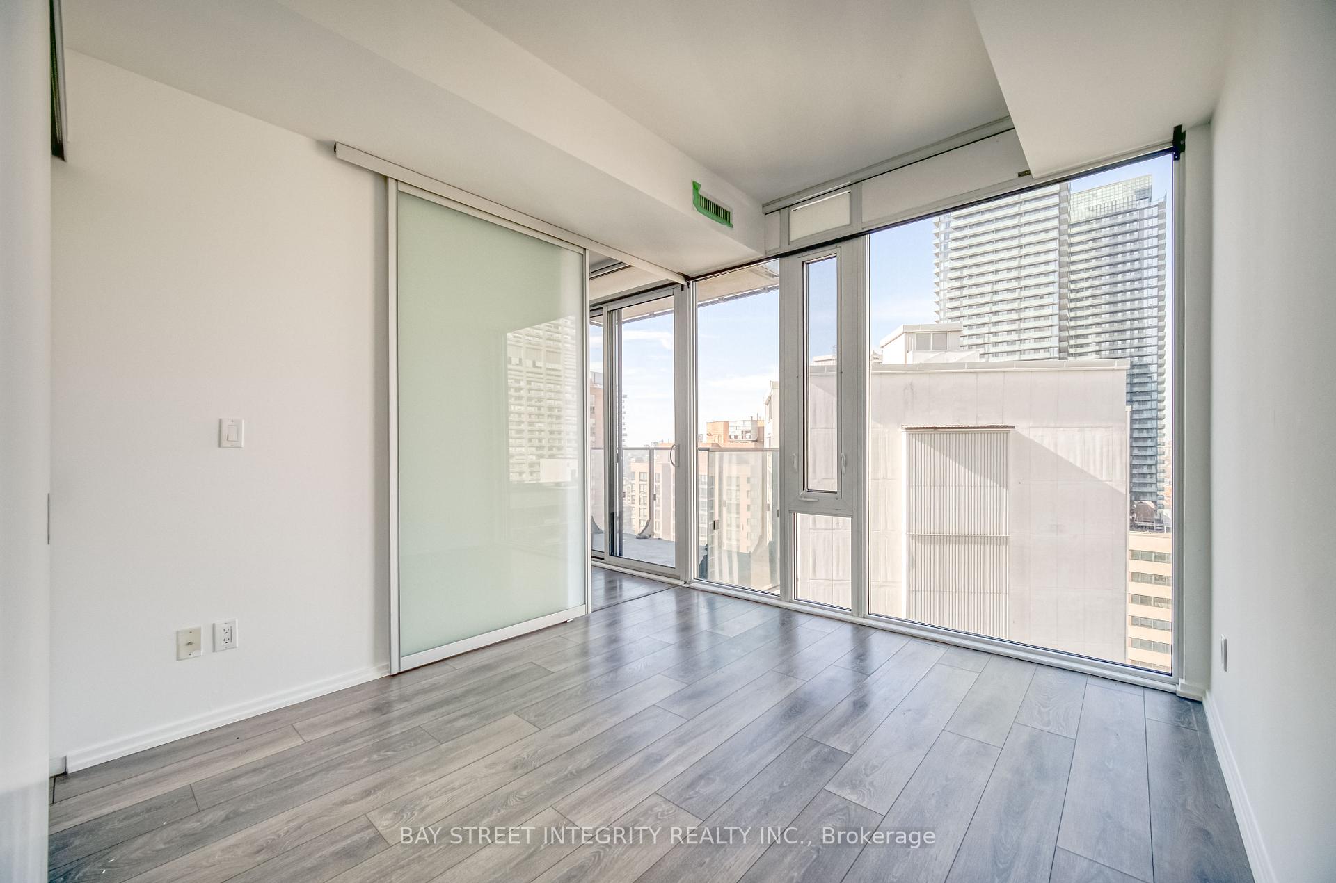 1 Bedroom Condo at 75 St Nicholas, Toronto For sale