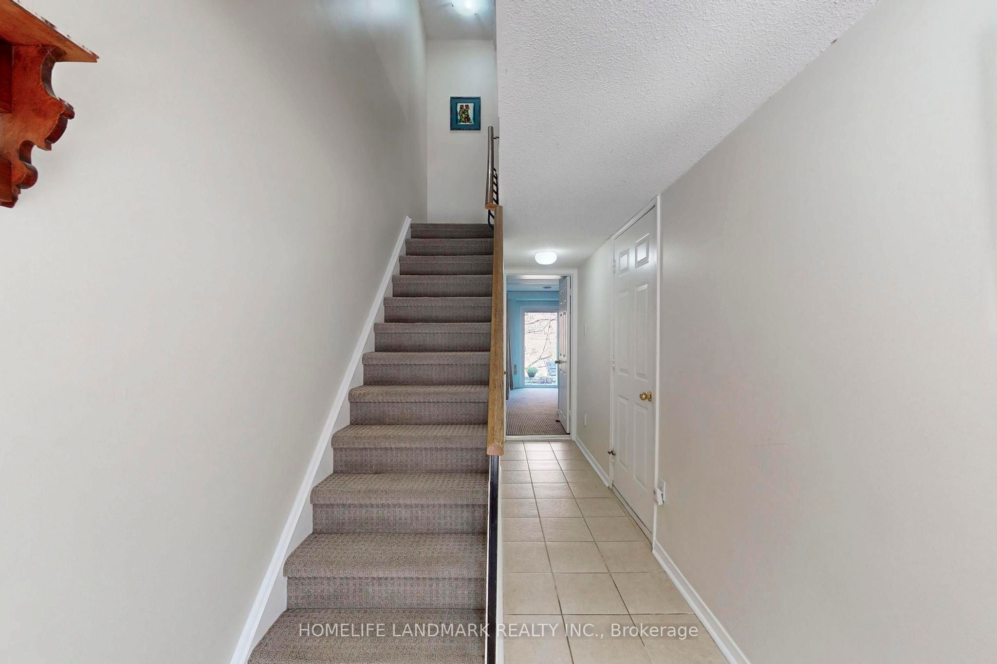 4 Longboat Avenue, Toronto, ON M5A 4E1