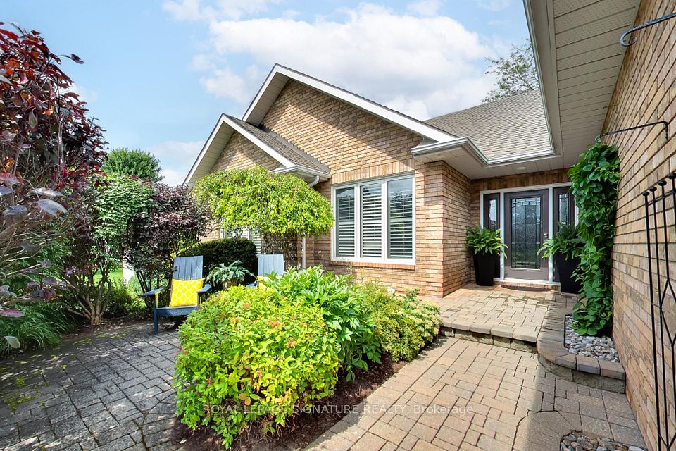 10 Willow Bay