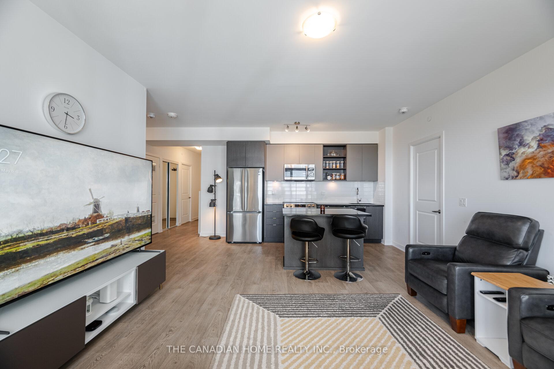 3 Bedrooms Condo at 4655 Metcalfe, Mississauga For sale