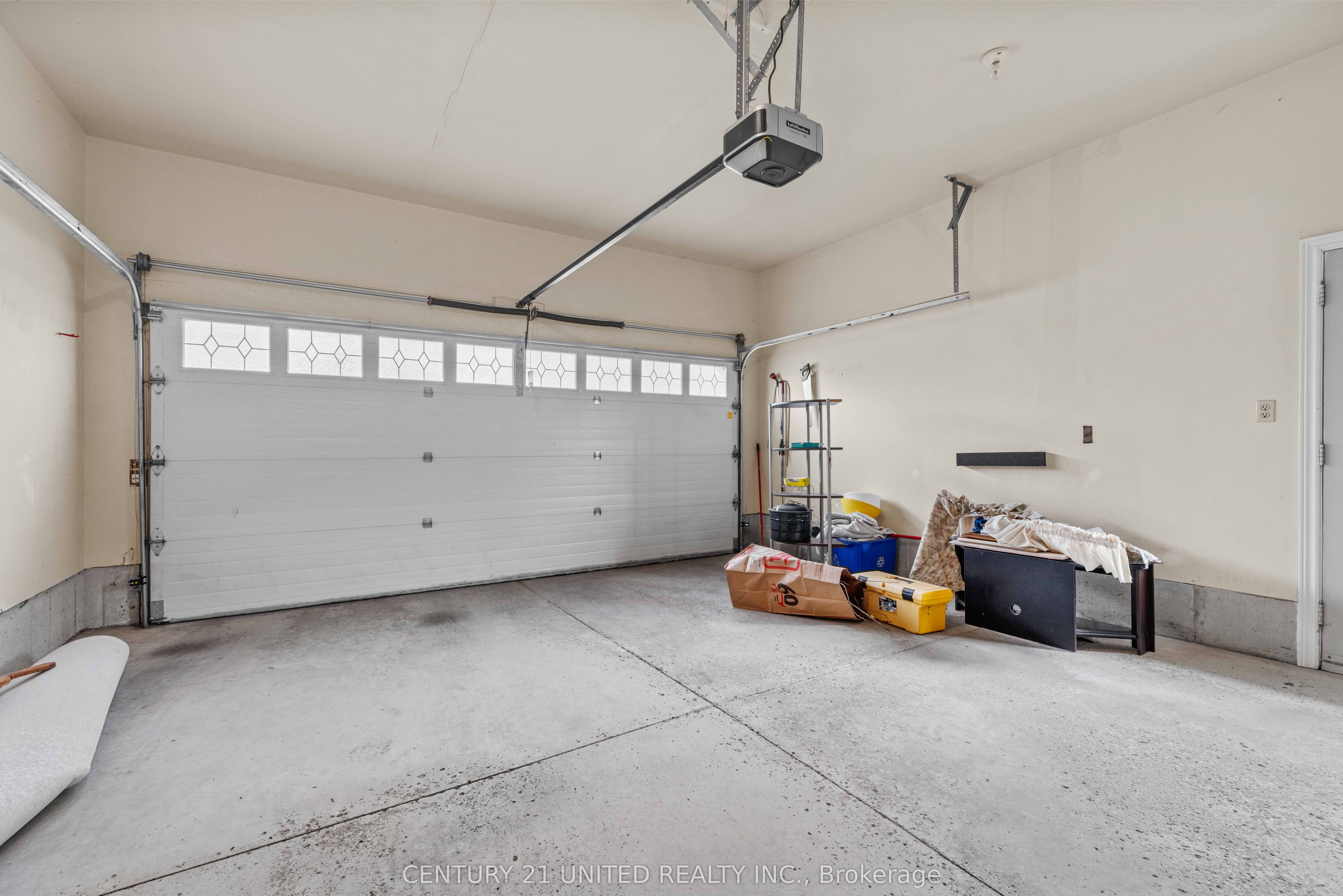 1422 Glenforest Crescent, Peterborough West, ON K9K 2J1