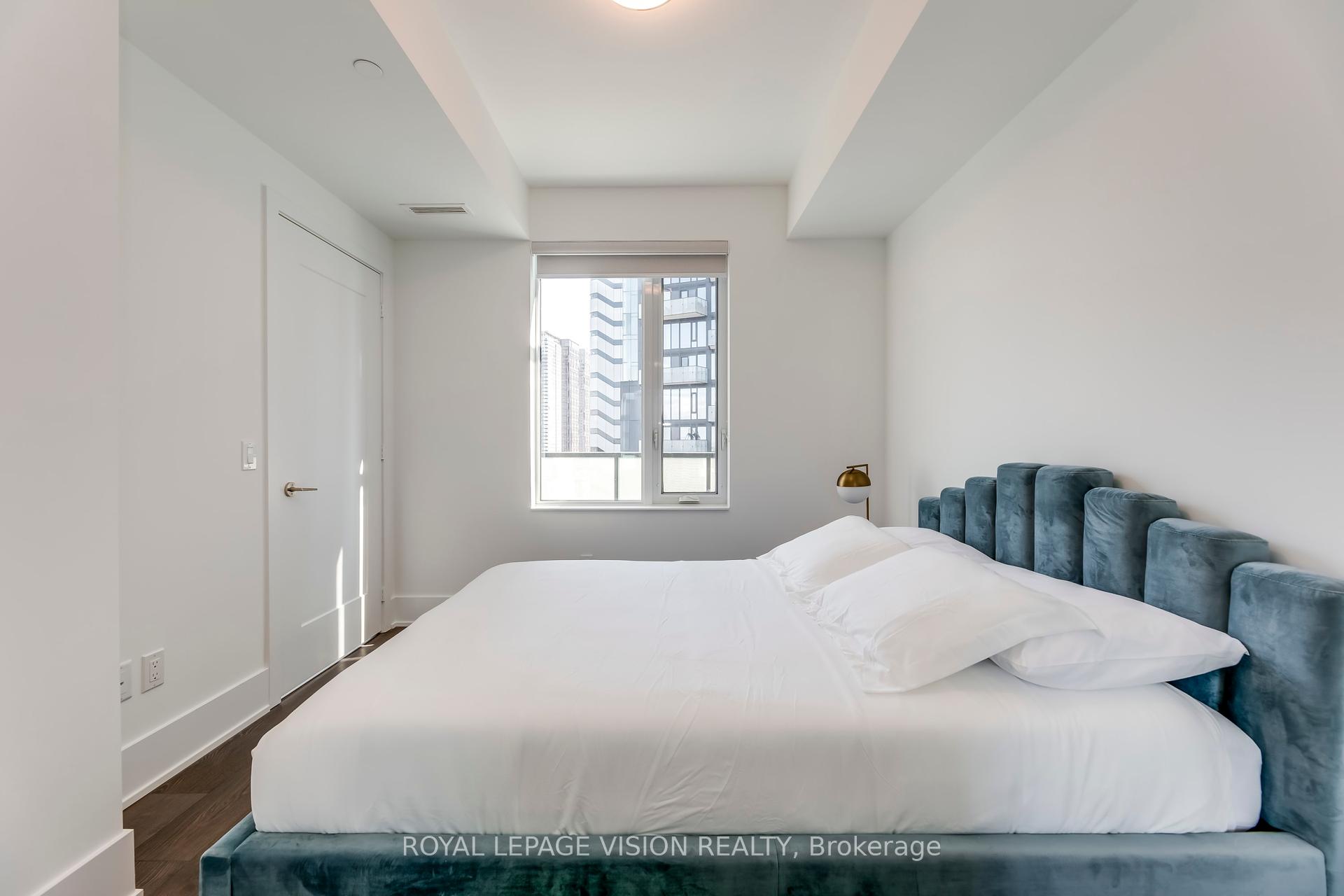 2 Bedrooms Condo at 470 Front, Toronto For sale