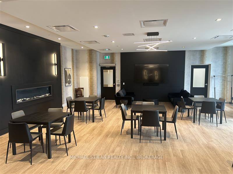 2 Bedrooms Condo at 2750 King,  Hamilton For sale