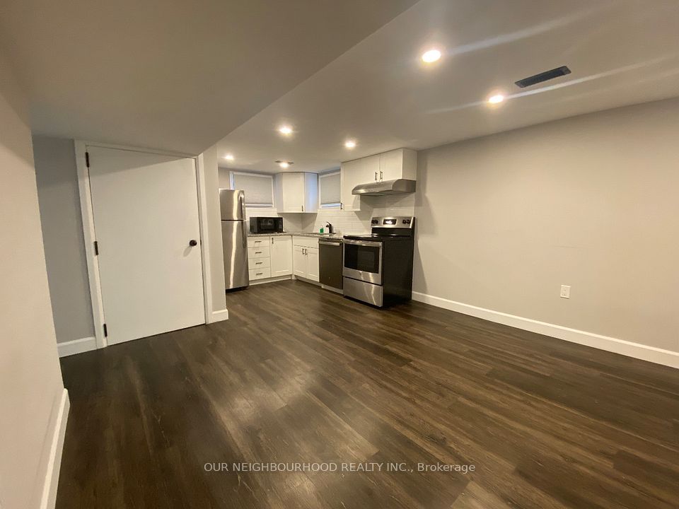 #Lower - 783 Queensdale Avenue, Hamilton, ON L8V 1M7