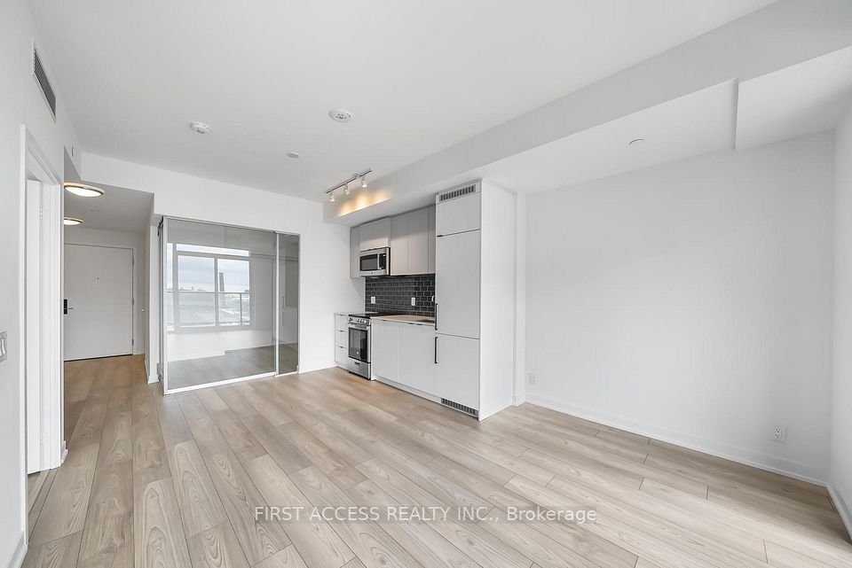 285 Dufferin Street