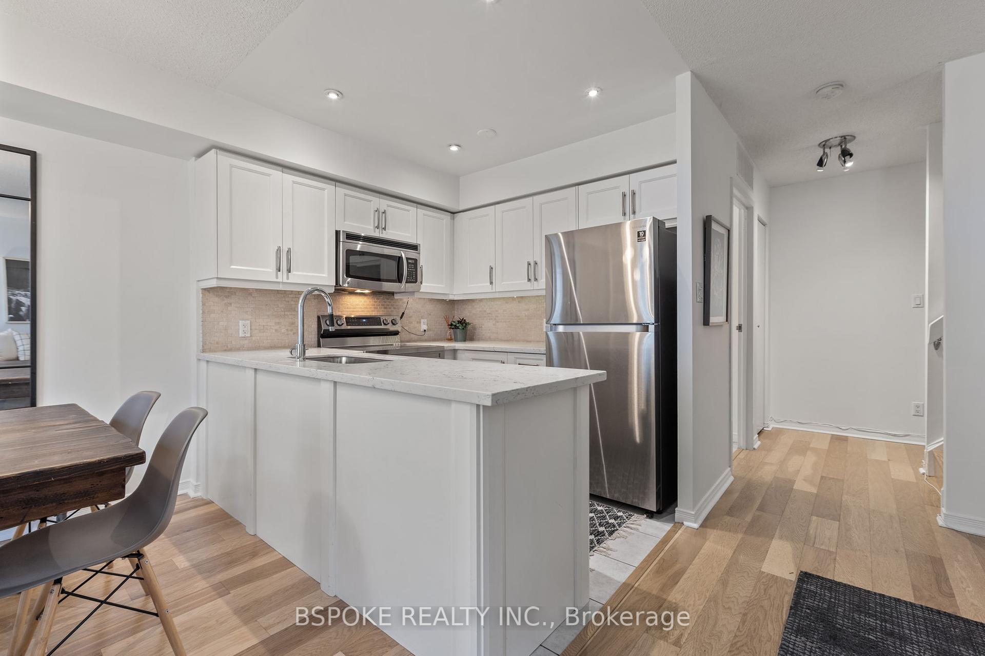 2 Bedrooms Condo at 46 Western Battery, Toronto For sale