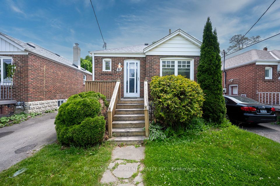 61 Struthers