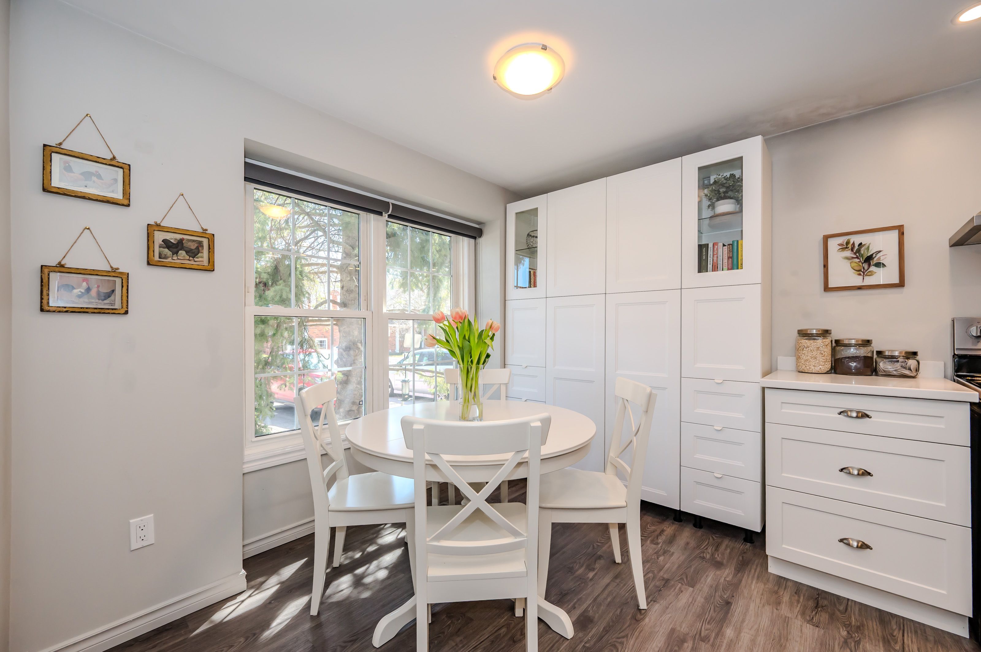 129 Victoria Road N 8