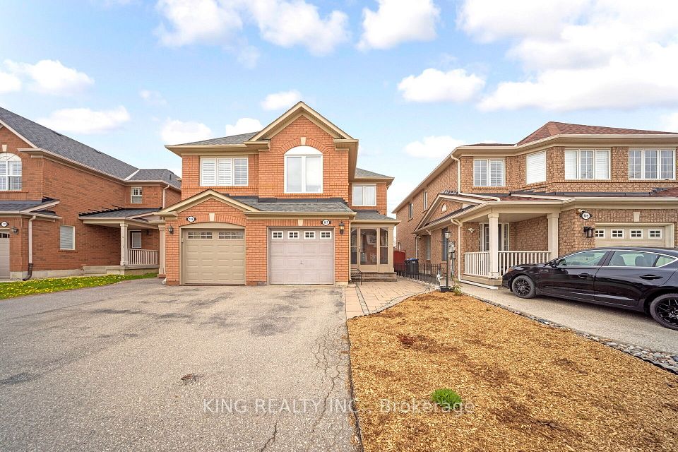 107 Herdwick Street, Brampton, ON L6S 0A5