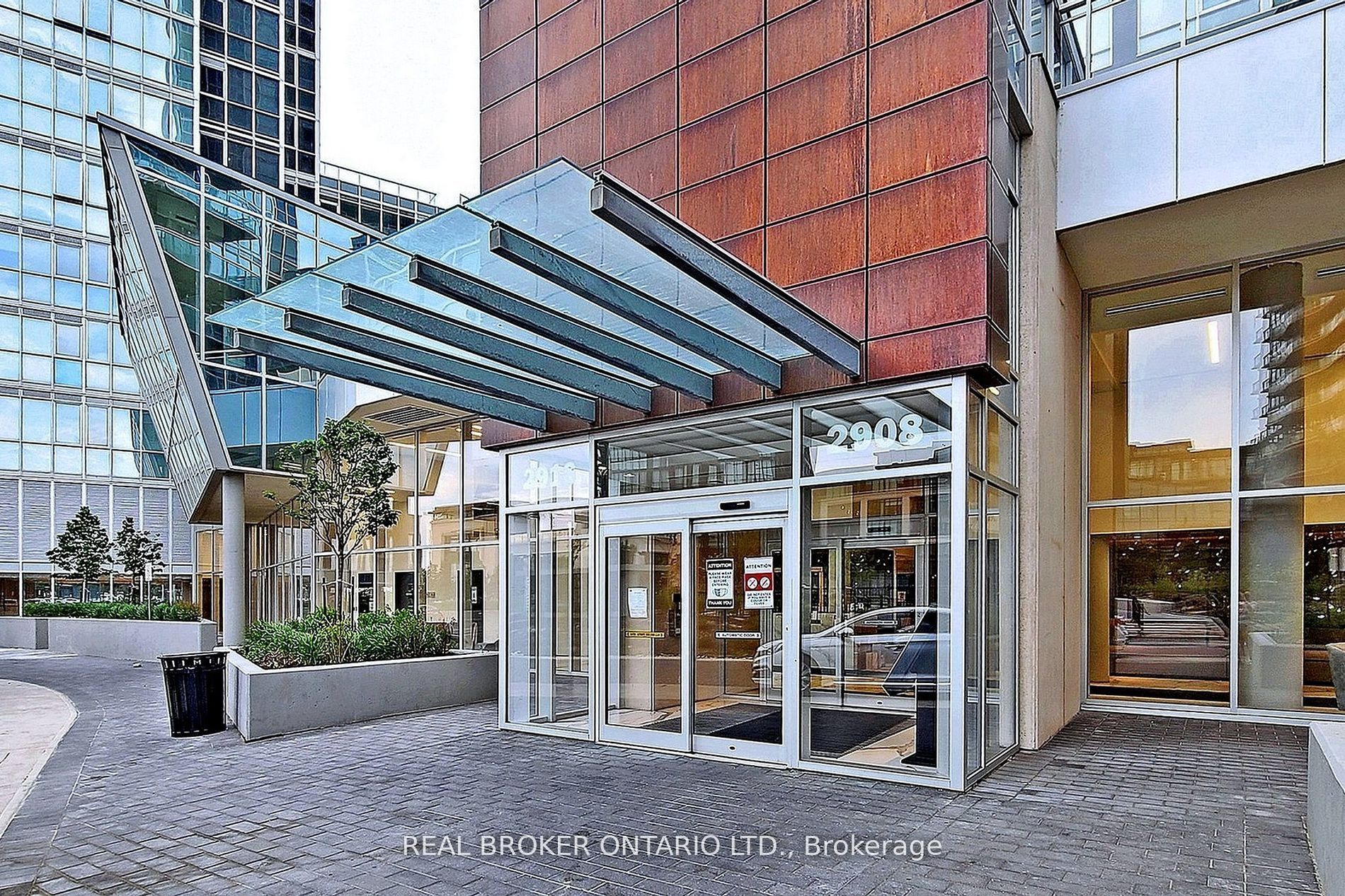 2908 Highway 7 Road, #3204