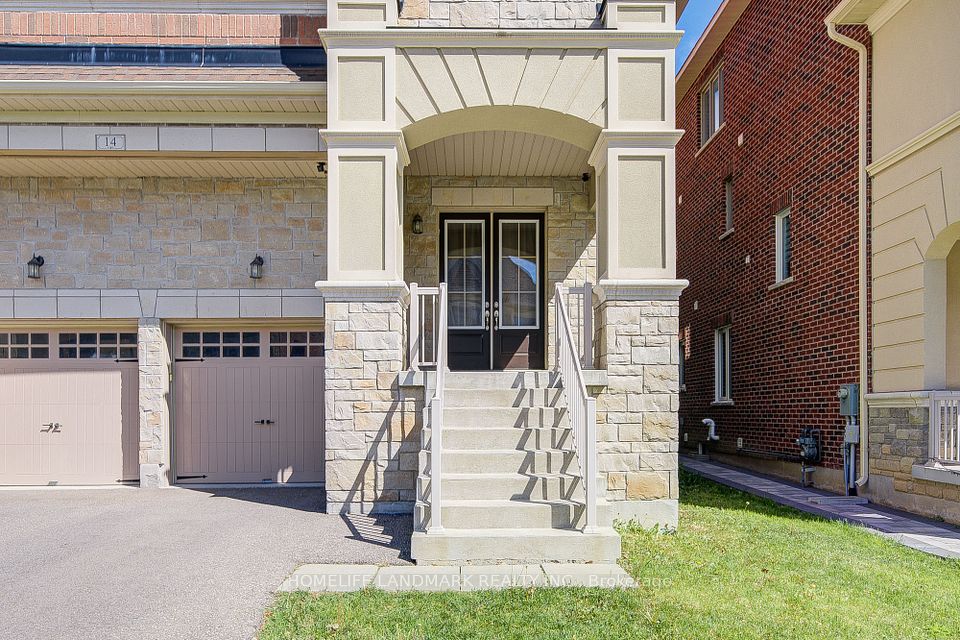 14 Love Court, Richmond Hill, ON L4B 0G2
