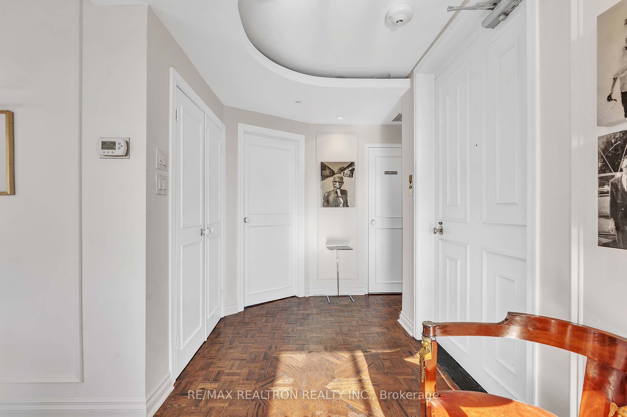 423 Avenue Road, #12