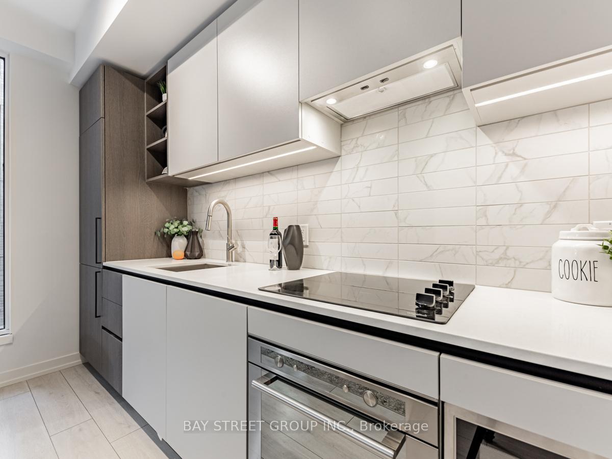 1 Bedroom Condo at 55 Mercer,  Toronto For sale