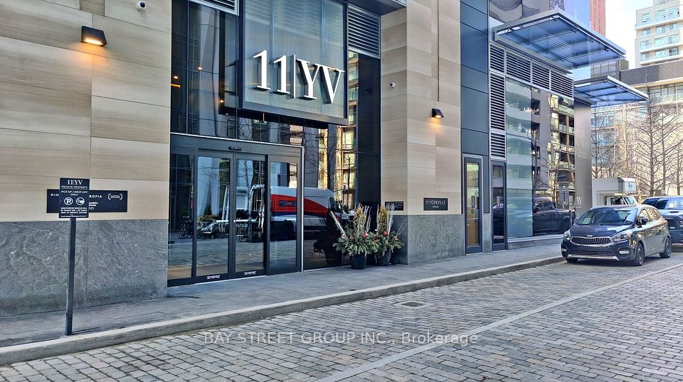 11 Yorkville
