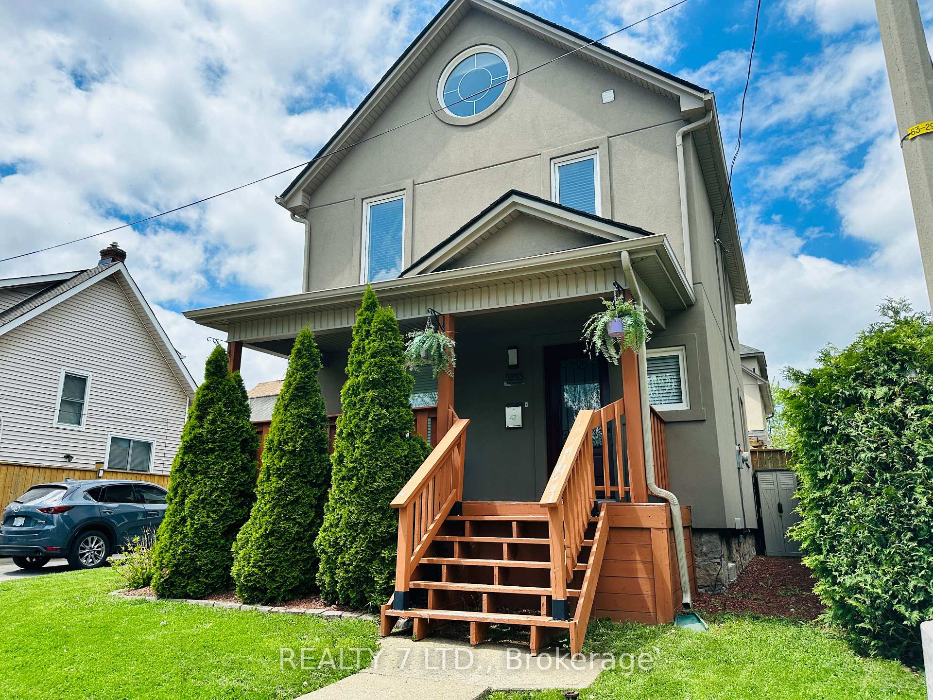 5233 Palmer Avenue, Niagara Falls, ON L2E 3T9