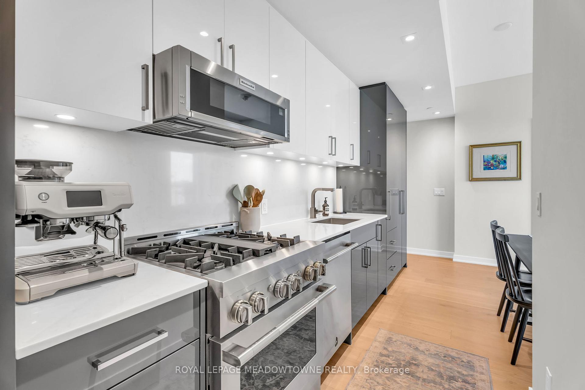 2 Bedrooms Condo at 840 St Clair, Toronto For sale