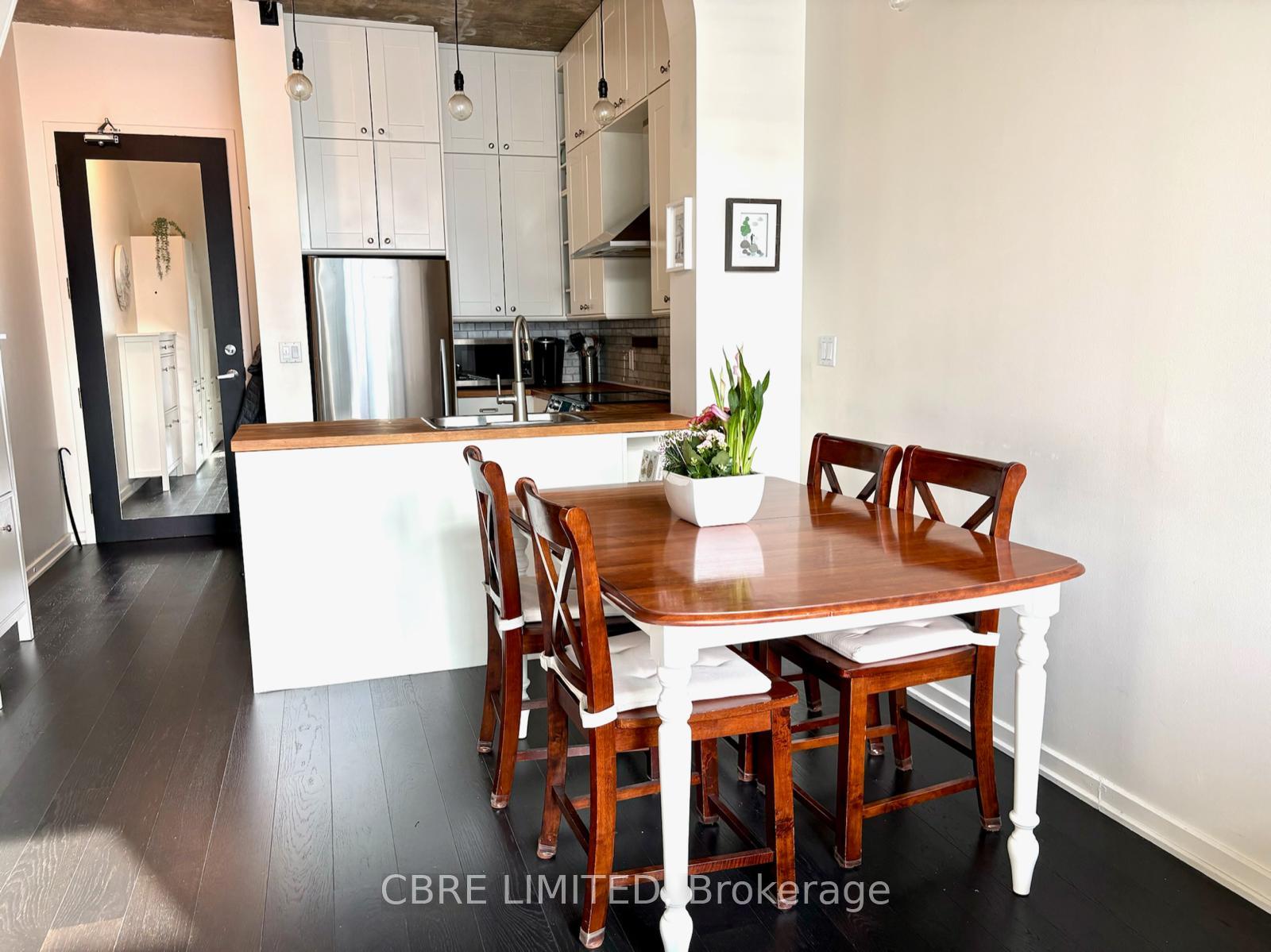 2 Bedrooms Condo at 388 Richmond,  Toronto For sale