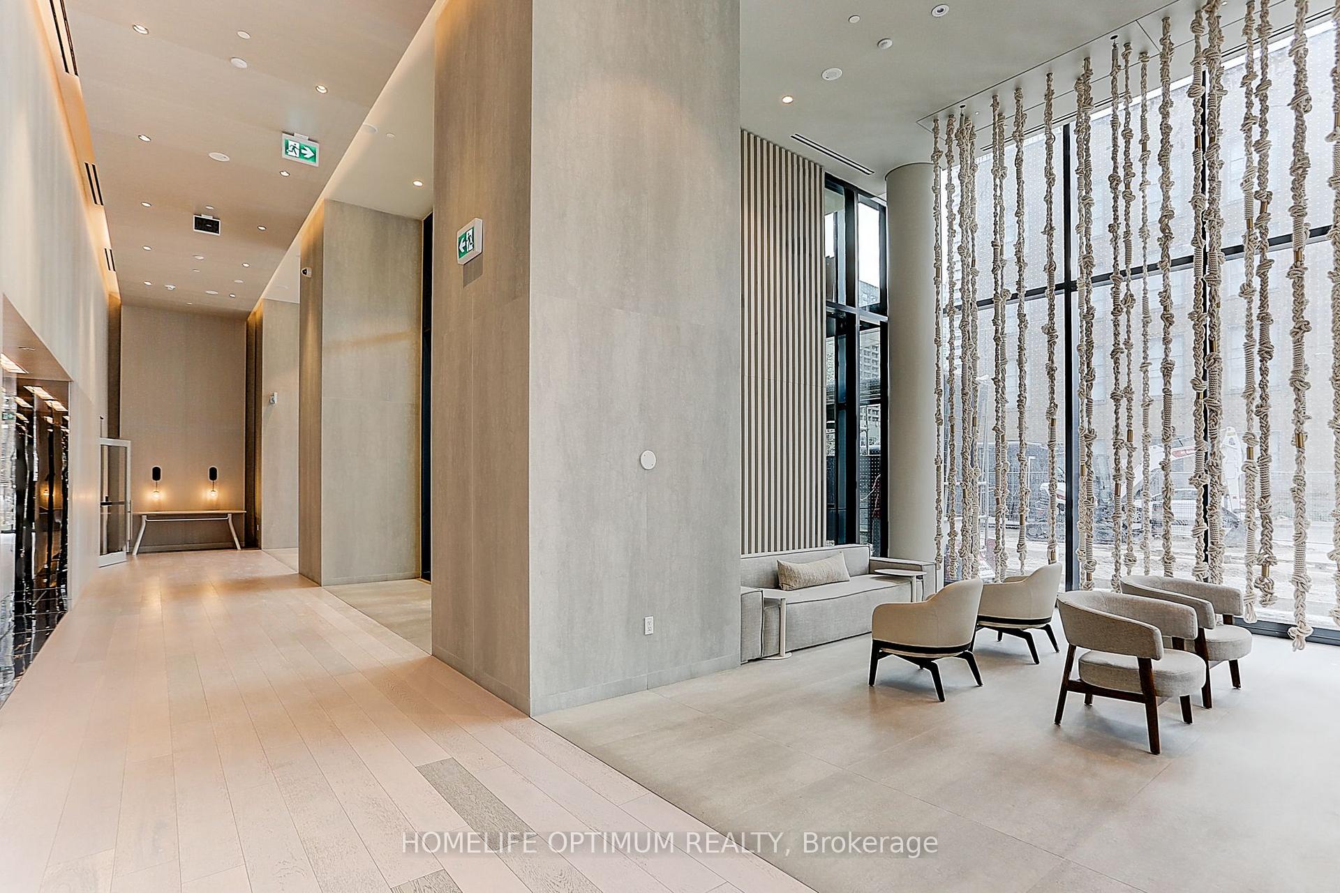 3 Bedrooms Condo at 55 Cooper, Toronto For sale